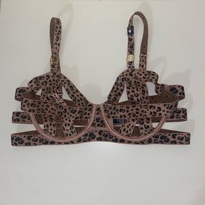 Victoria’s Secret unlined bra